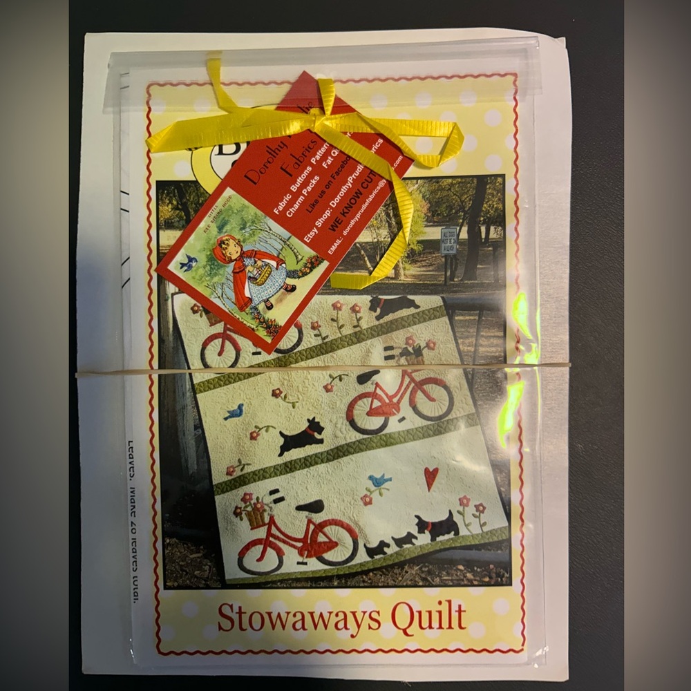 AMAZING Quilt Pattern with Bicycle and Scottie Dog Design